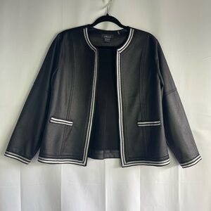 Pure amici Elegant Black Blazer with White Accents